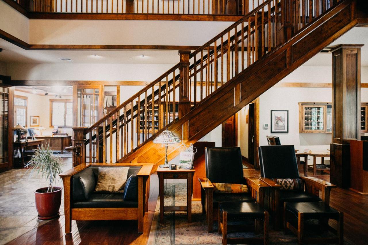 Fivepine Lodge シスターズ エクステリア 写真