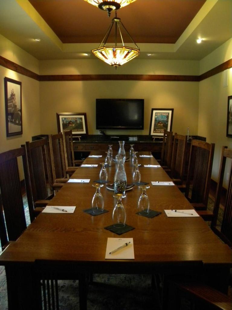 Fivepine Lodge シスターズ エクステリア 写真